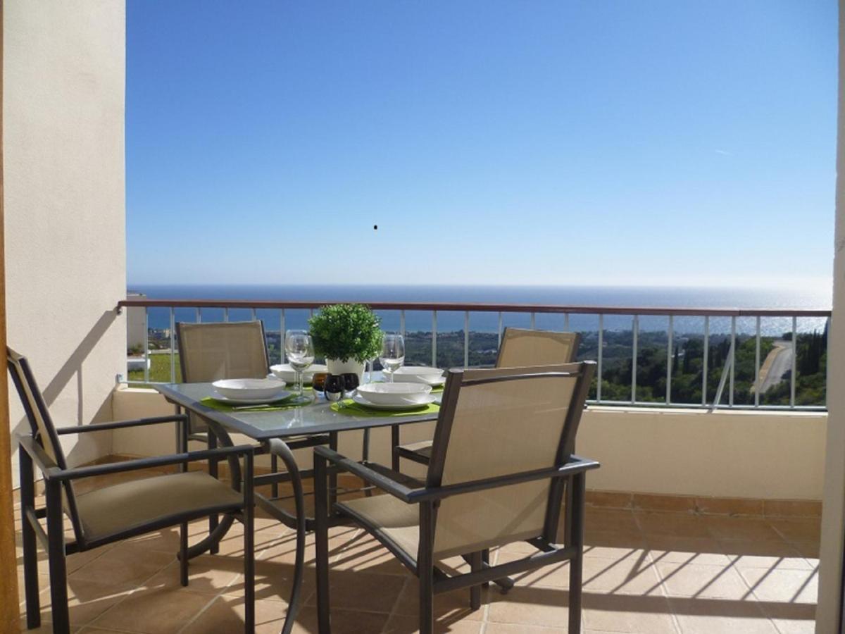 Fine Duplex Apartment With Stunning Sea Views Marbella Exteriér fotografie